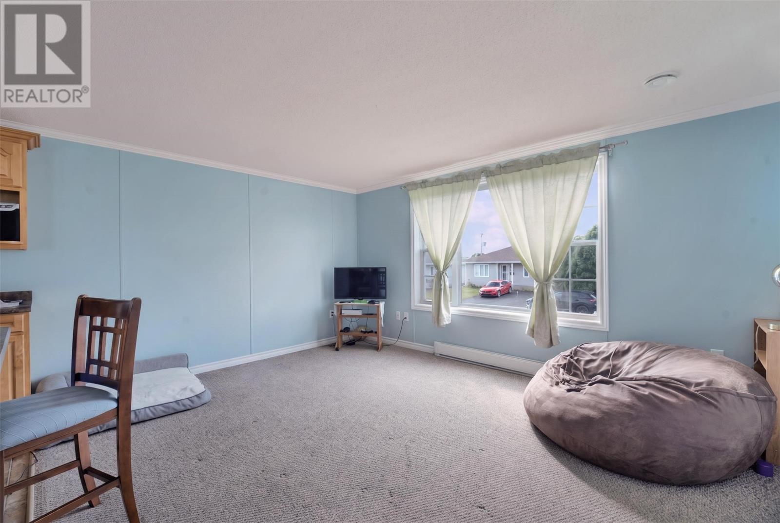 12 Ashgrove Drive