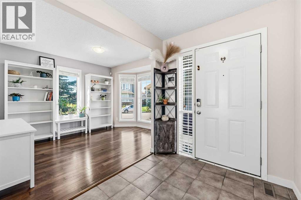 247 Cranberry Place SE