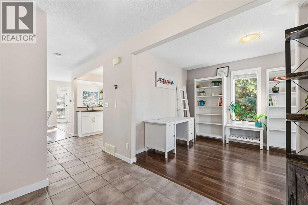 247 Cranberry Place SE