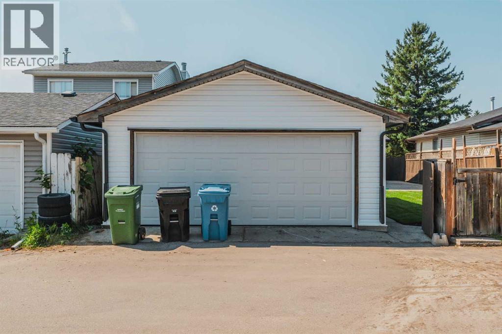 20 Castlegrove Way NE