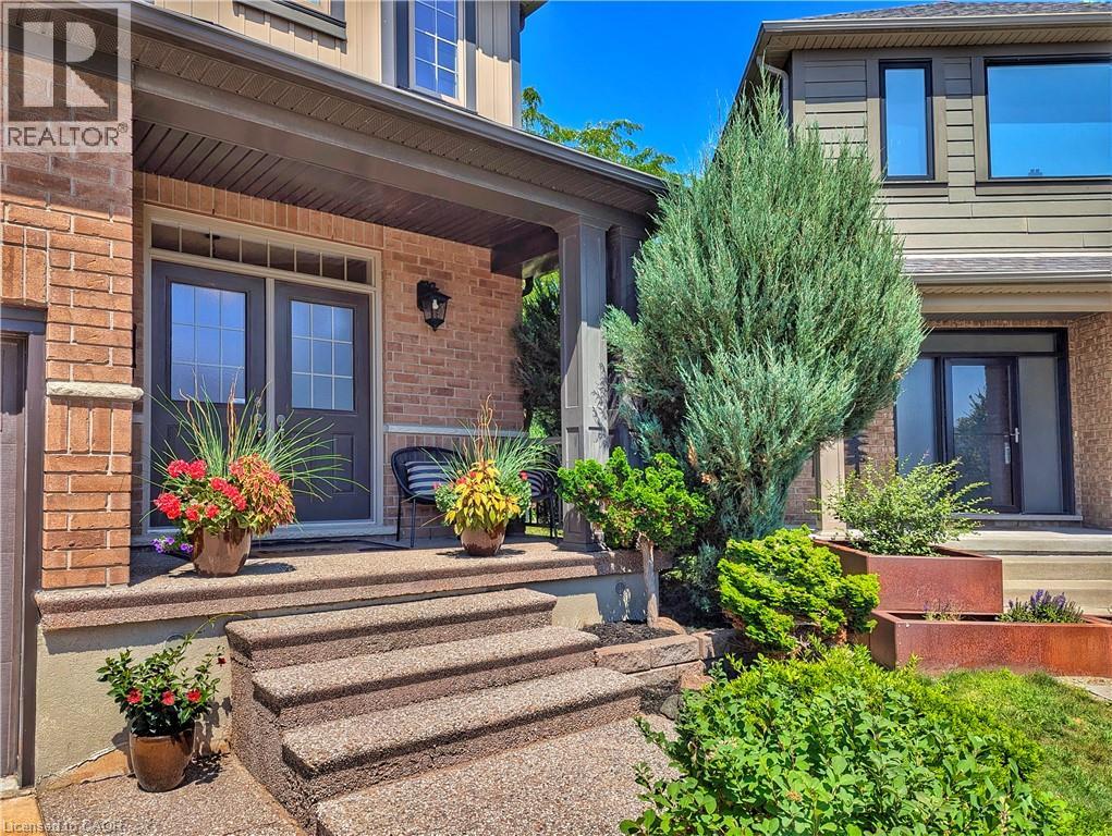 913 VALEBROOK Court