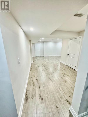 51 Murray Leonard Lane, East Gwillimbury (Queensville), ON 4