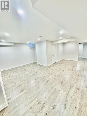 51 Murray Leonard Lane, East Gwillimbury (Queensville), ON 3