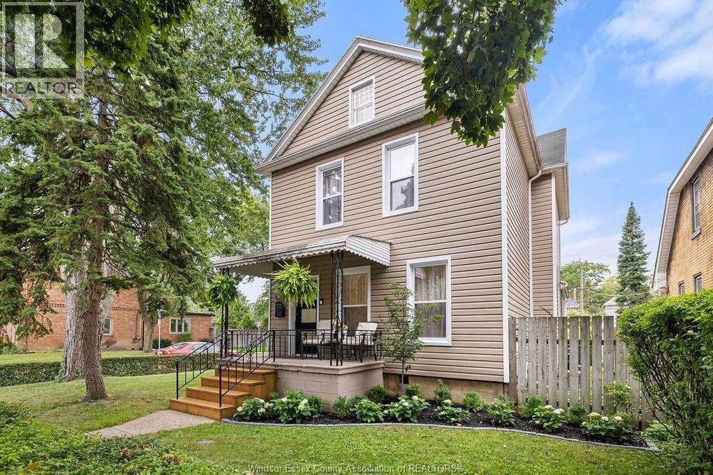 797 MONMOUTH ROAD