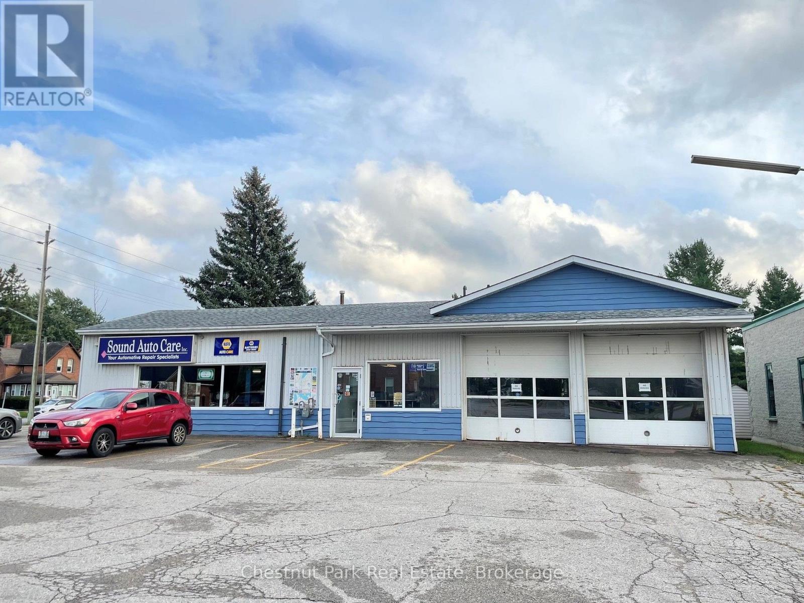 605 10TH STREET W