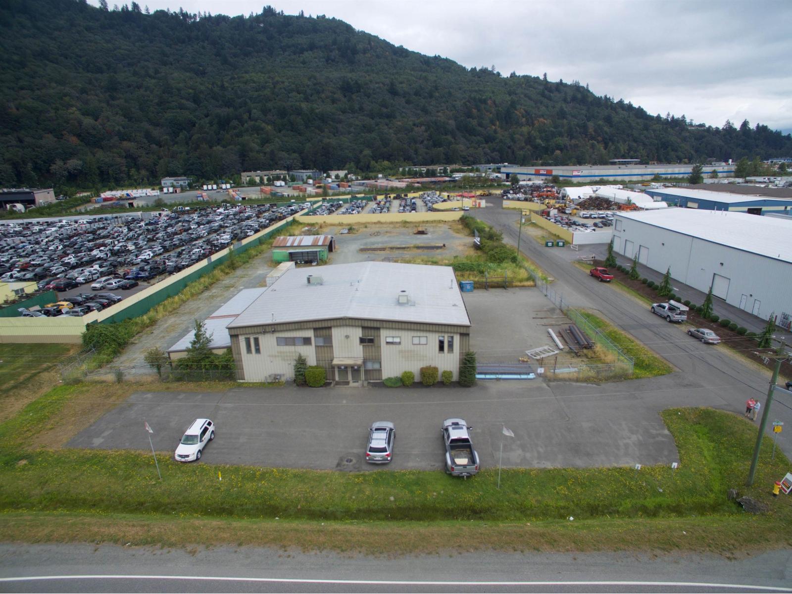 43775 INDUSTRIAL WAY, West Chilliwack