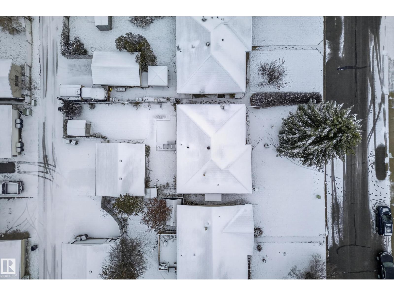 19 Belleville AV