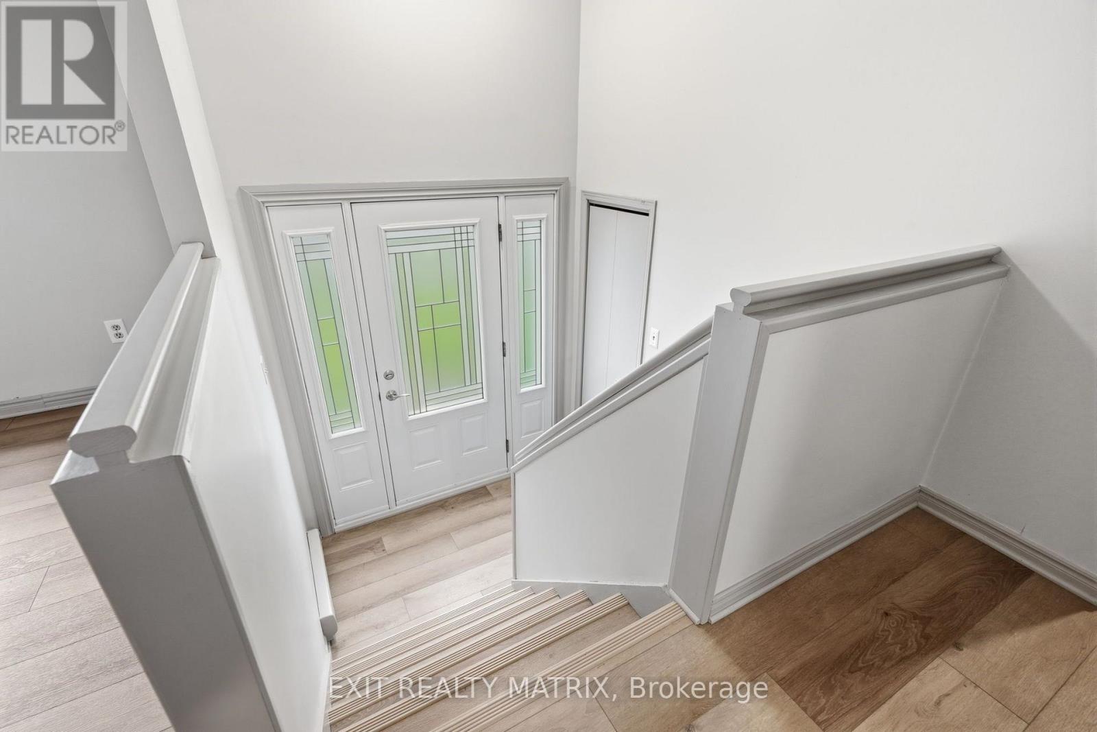 109 OSWALD STREET - Photo 4