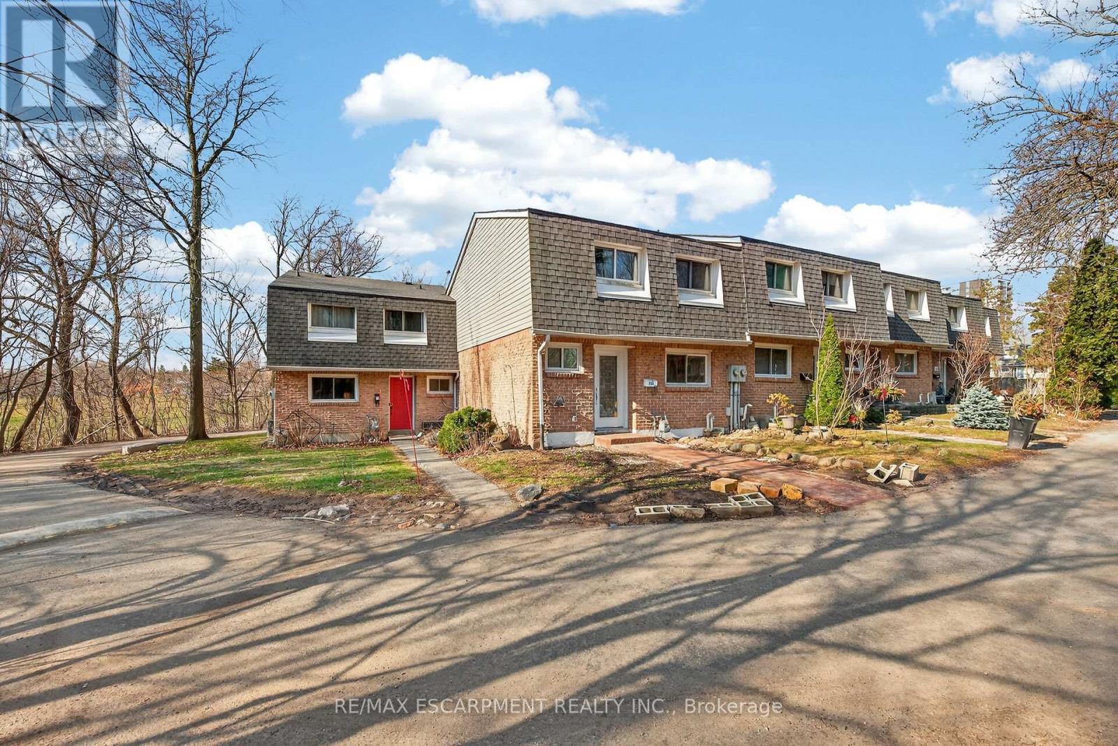 153 - 2050 UPPER MIDDLE ROAD
