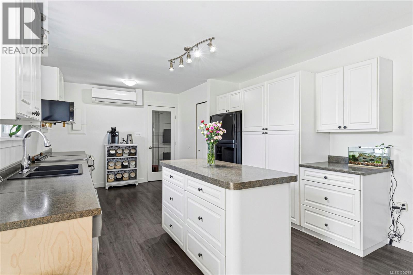 920 Watson Cres