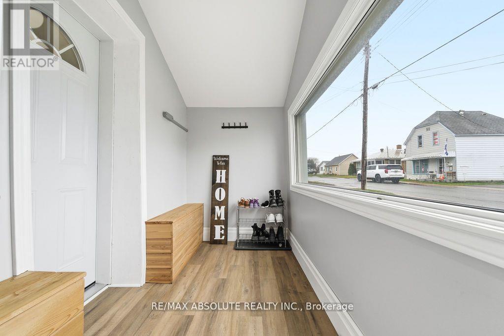 132 EDWARD STREET S