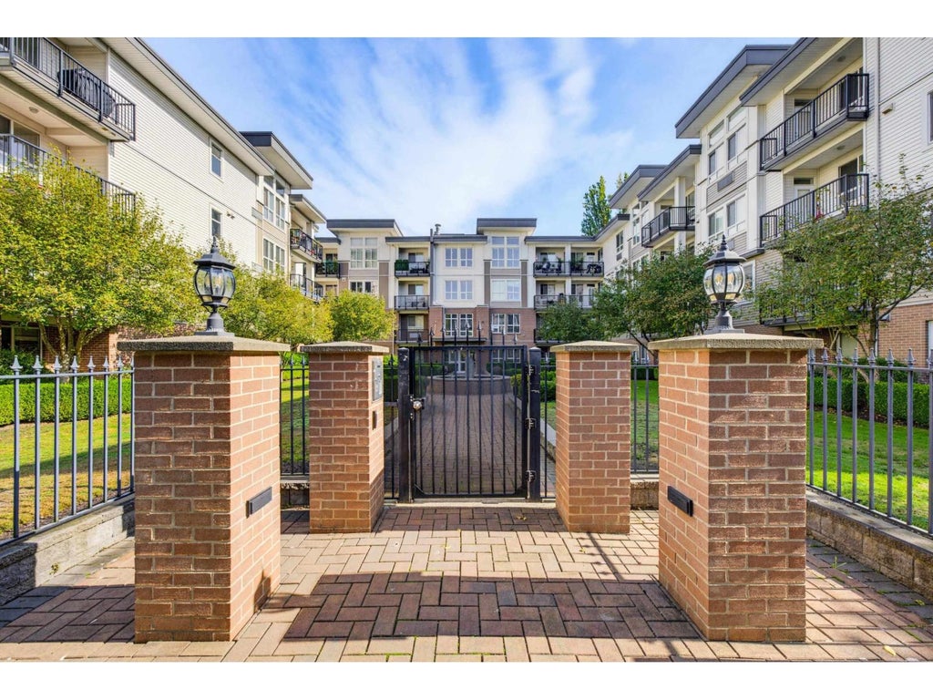 202 5430 201 STREET, LANGLEY, BC V3A 0A2 - Image 697717255.jpeg?d=l