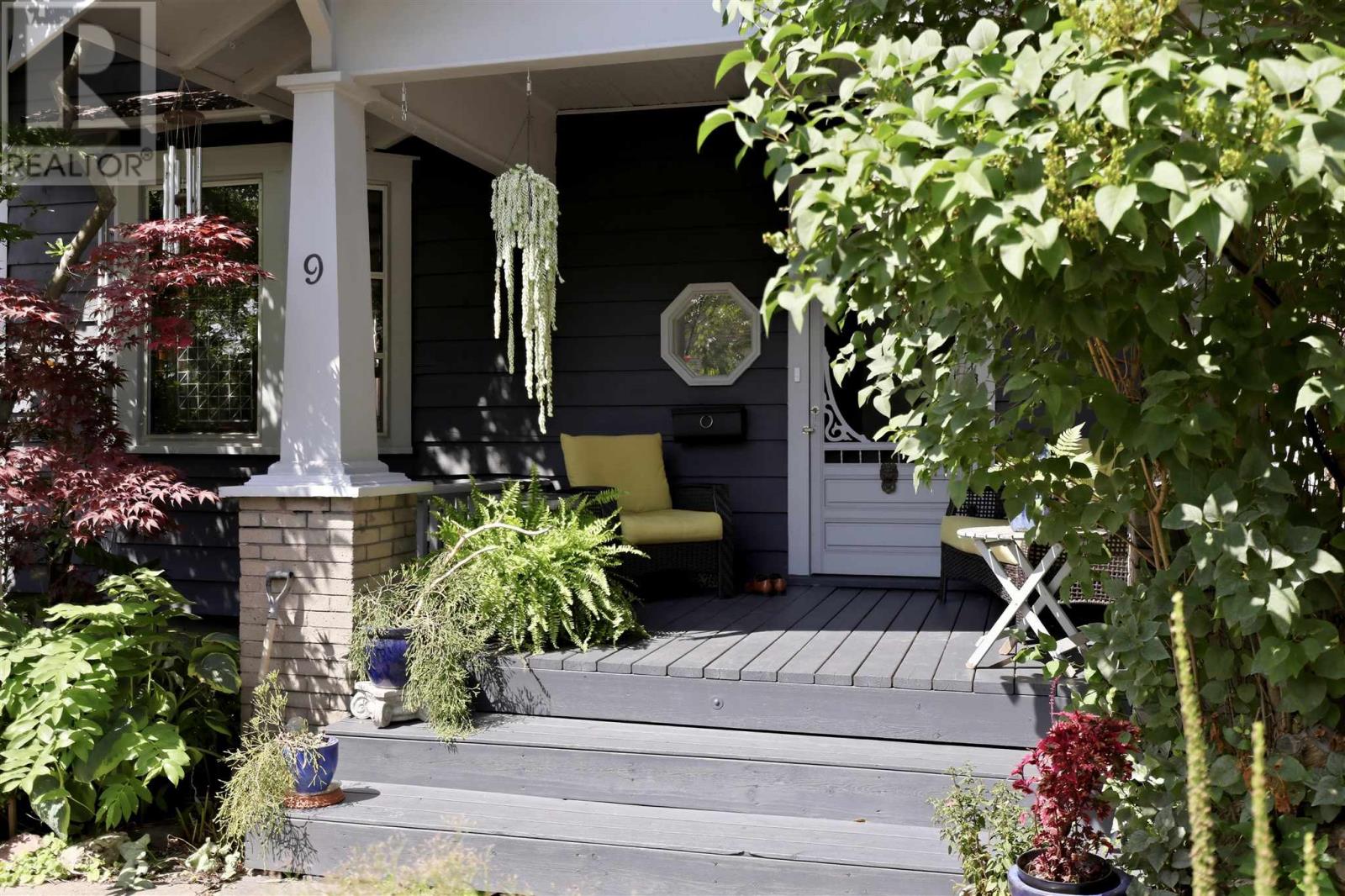 9 Coulson AVE - Photo 2