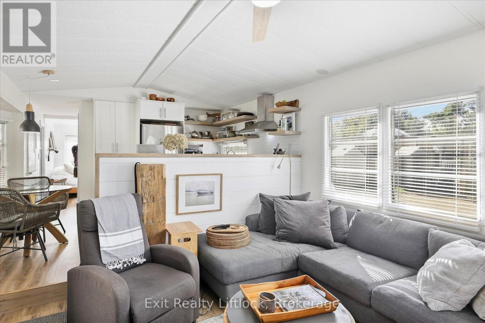(166 WHISPERING PINES) - 2560 WESTVIEW ROAD - Photo 3