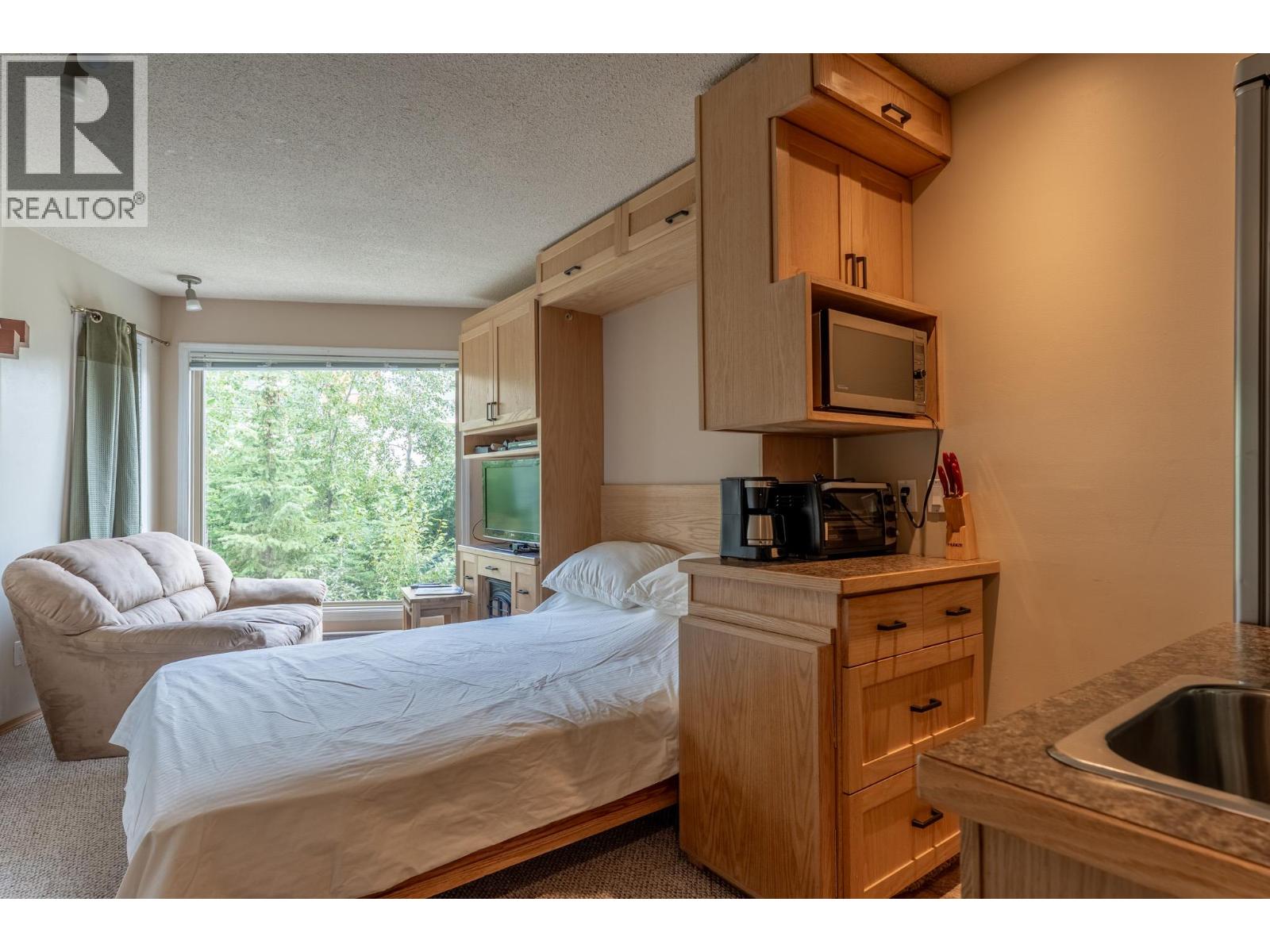 5375 Big White Road Unit# 118