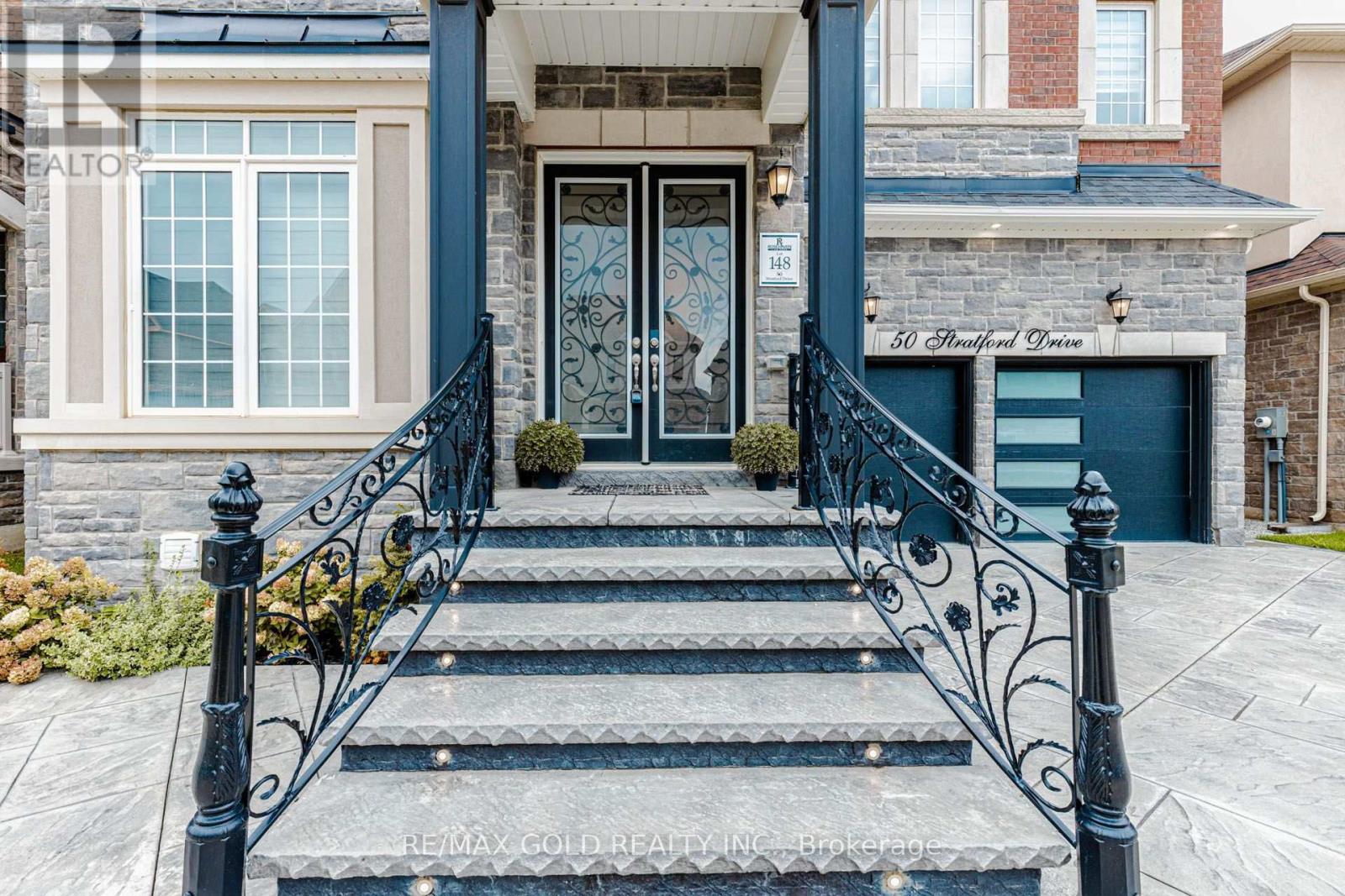 50 STRATFORD DRIVE