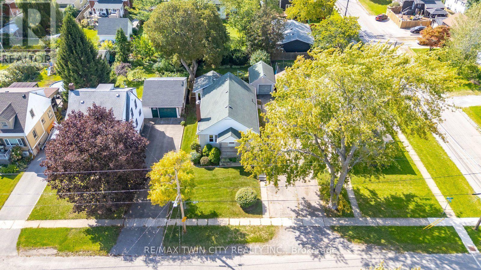 86 FOREST AVENUE