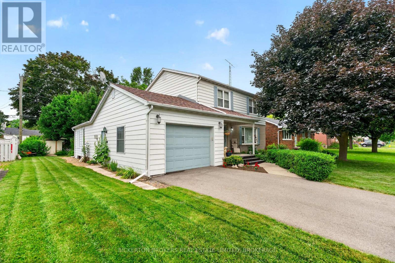 160 ELMWOOD DRIVE