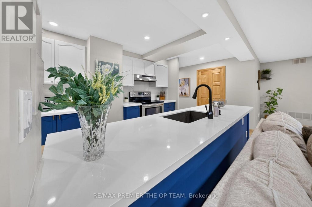 404 - 100 ARBORS LANE, VAUGHAN (WEST WOODBRIDGE), ON L4L 7G4 - Image 3343046459.jpeg?d=l