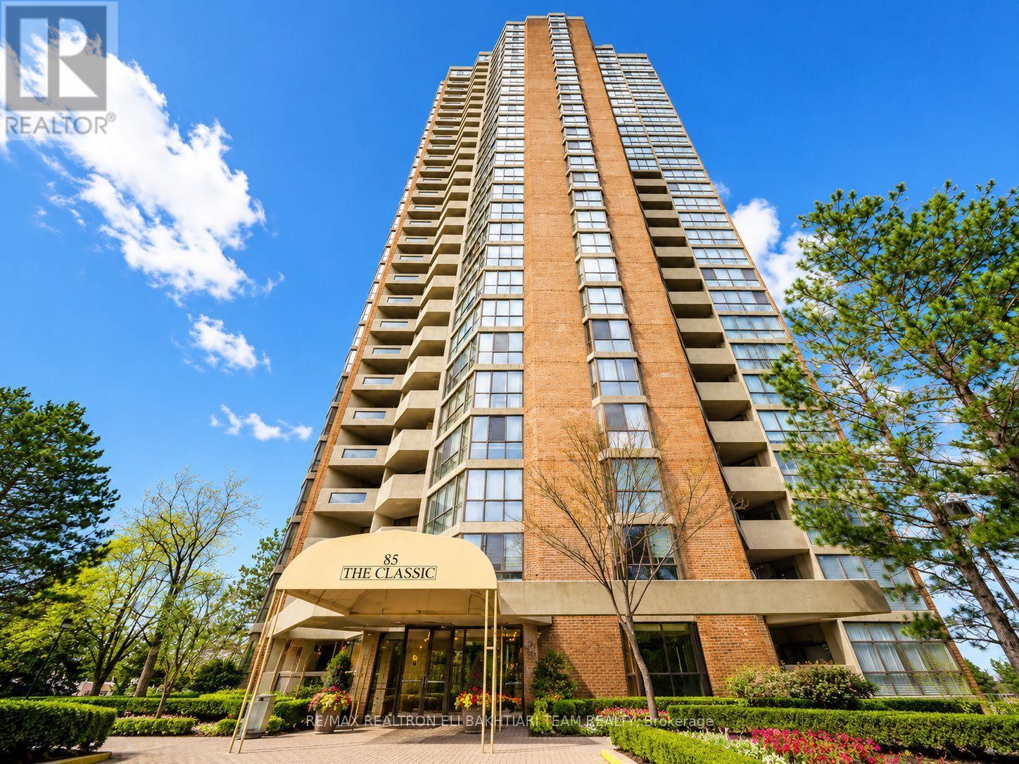 502 - 85 SKYMARK DRIVE