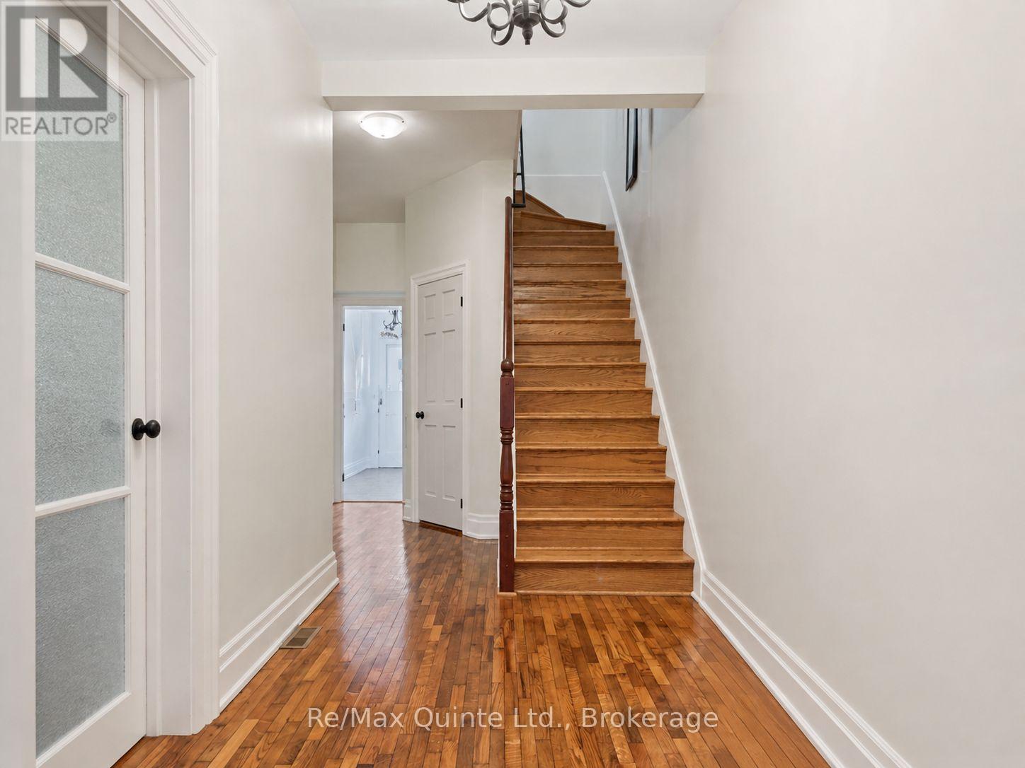 296 COLEMAN STREET