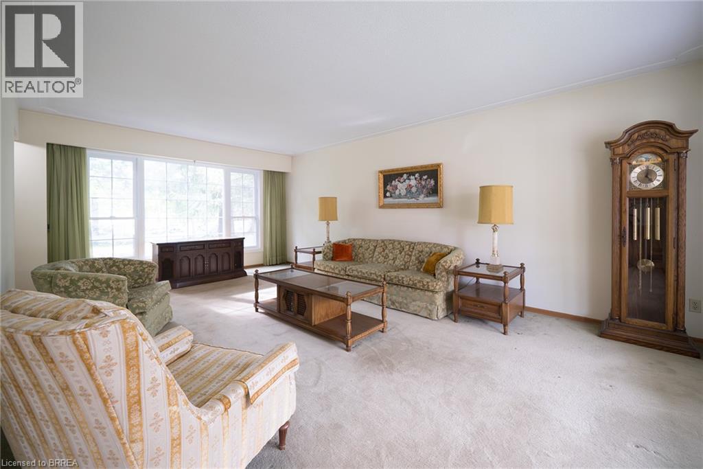 24 JAPONICA Crescent