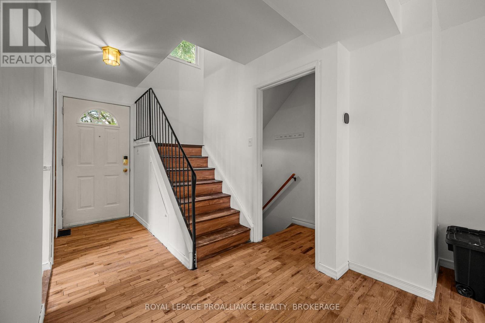 42 WYCLIFFE CRESCENT