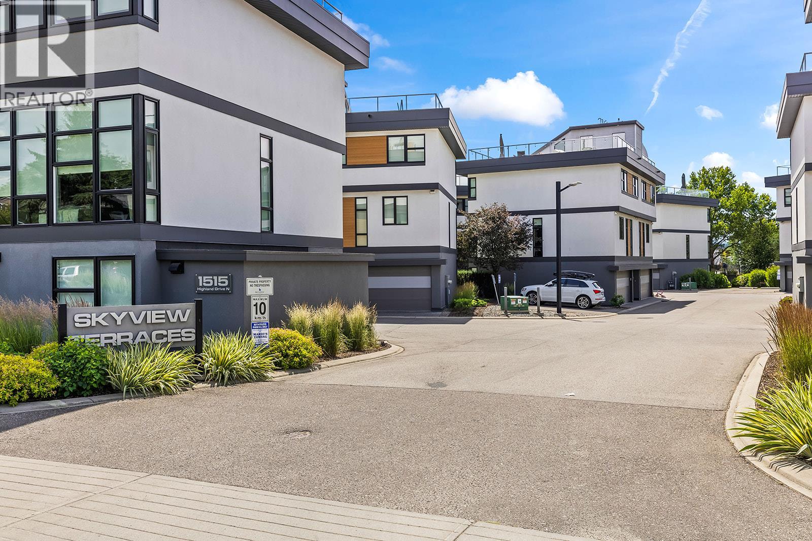 1515 Highland Drive N Unit# 20