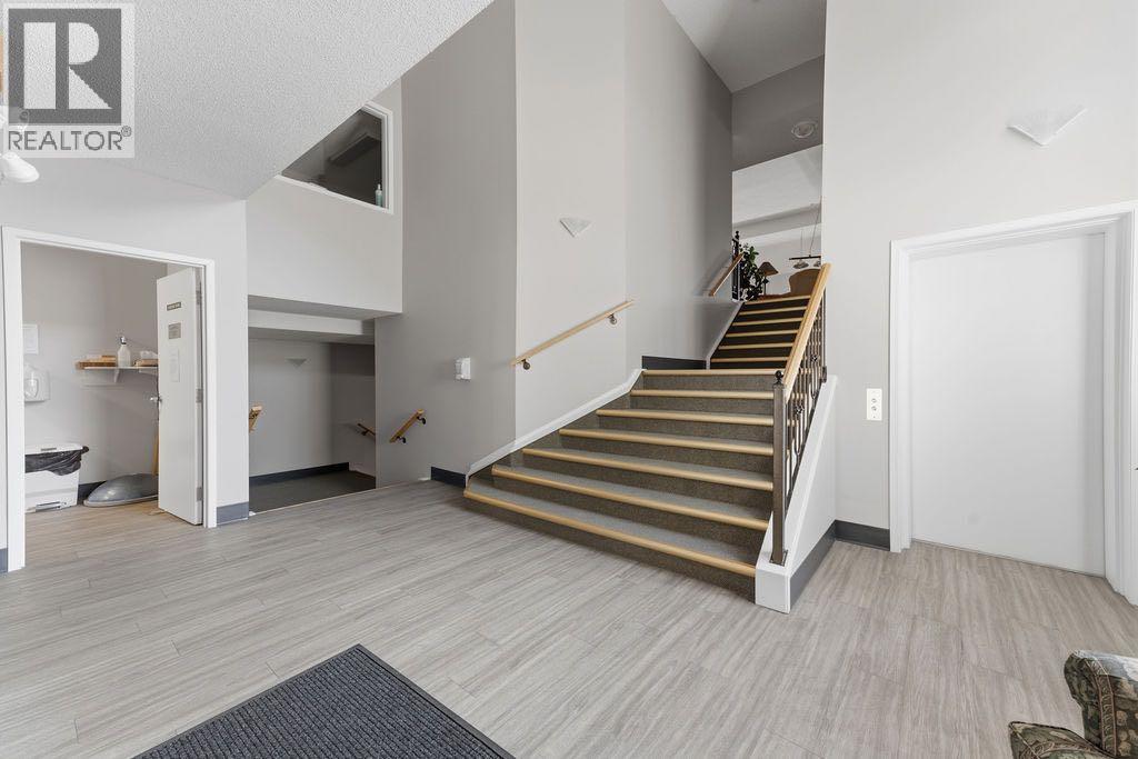 1210, 1210 Sienna Park Green SW