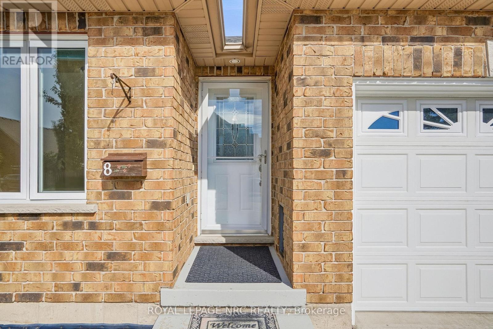 8 BLUEGRASS CRESCENT