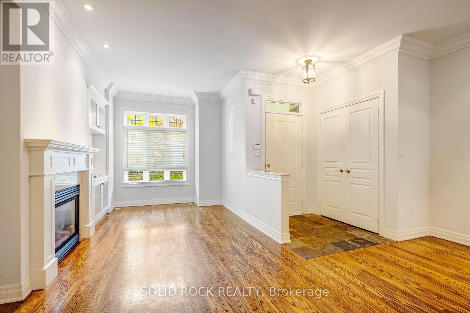 13 COMPASS WAY