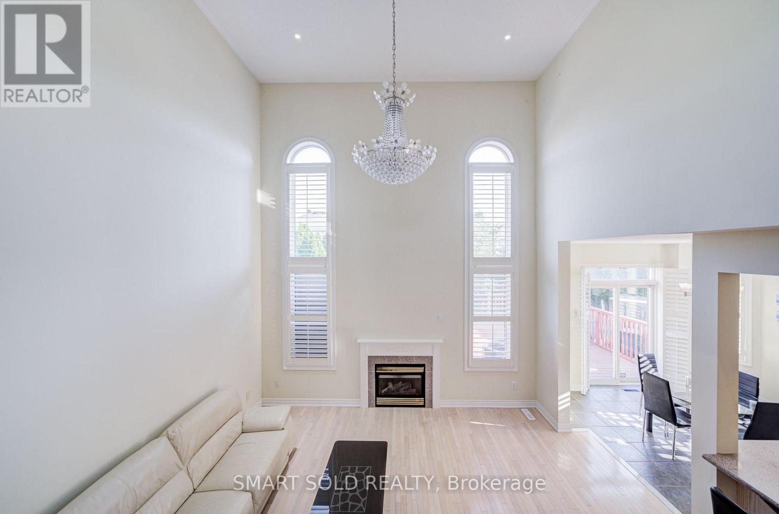 39 VICTORIA WOOD AVENUE