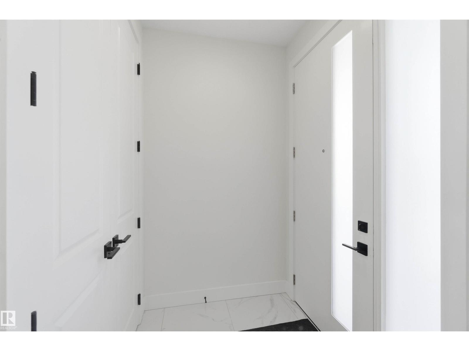 415 PINE PT