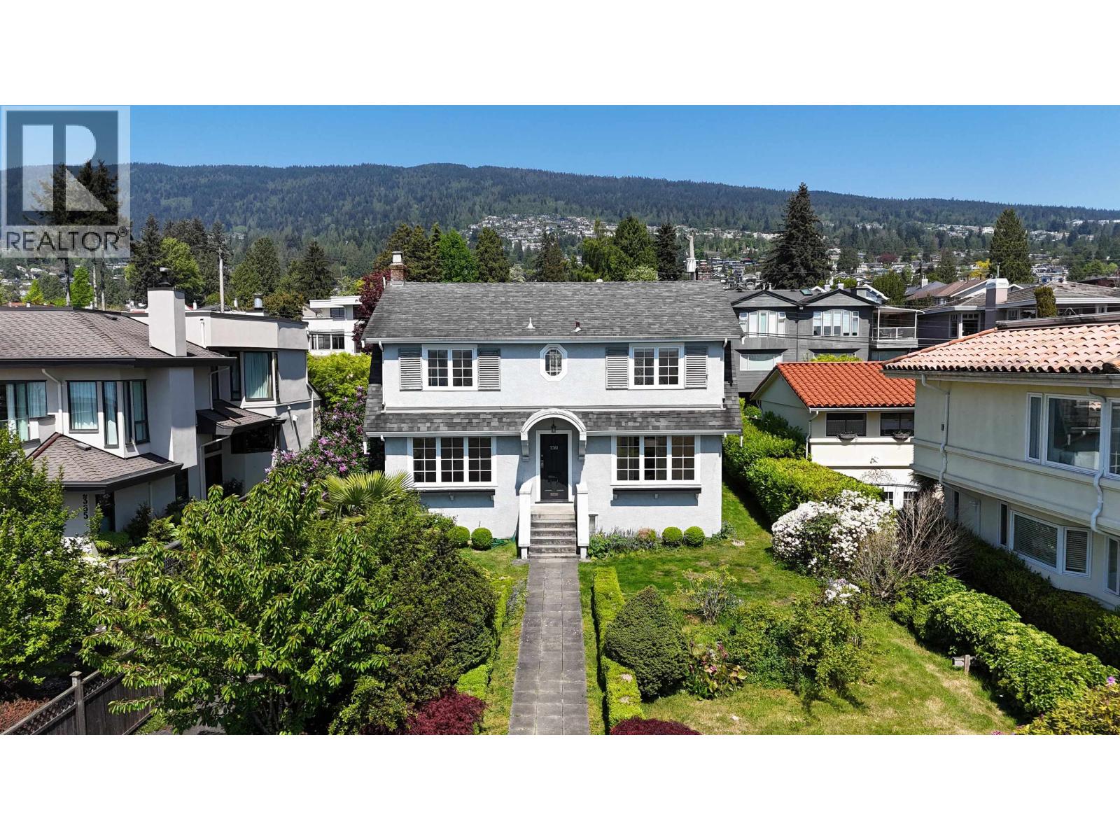 2361 BELLEVUE AVENUE