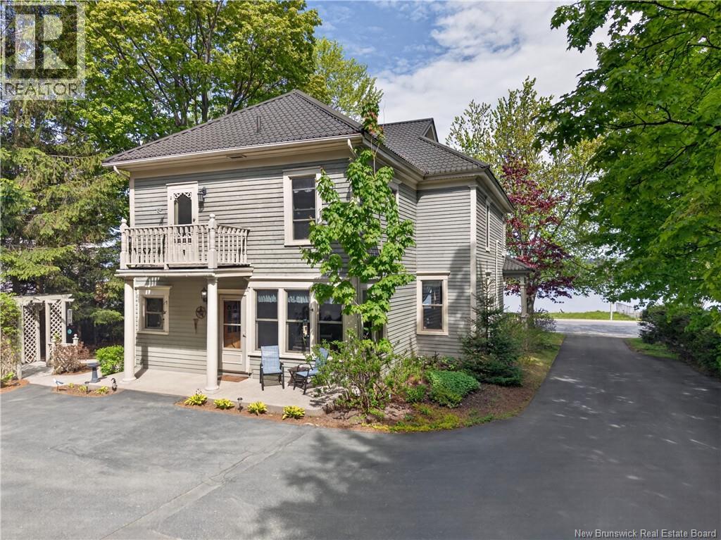 1606 Water Street - Photo 4