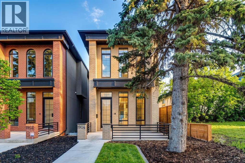 1904 13 Street SW