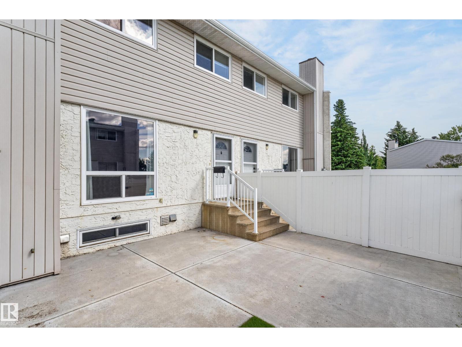 14557 121 ST NW
