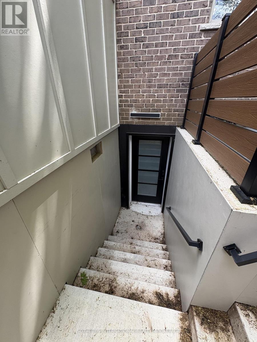 71 STELLA STREET