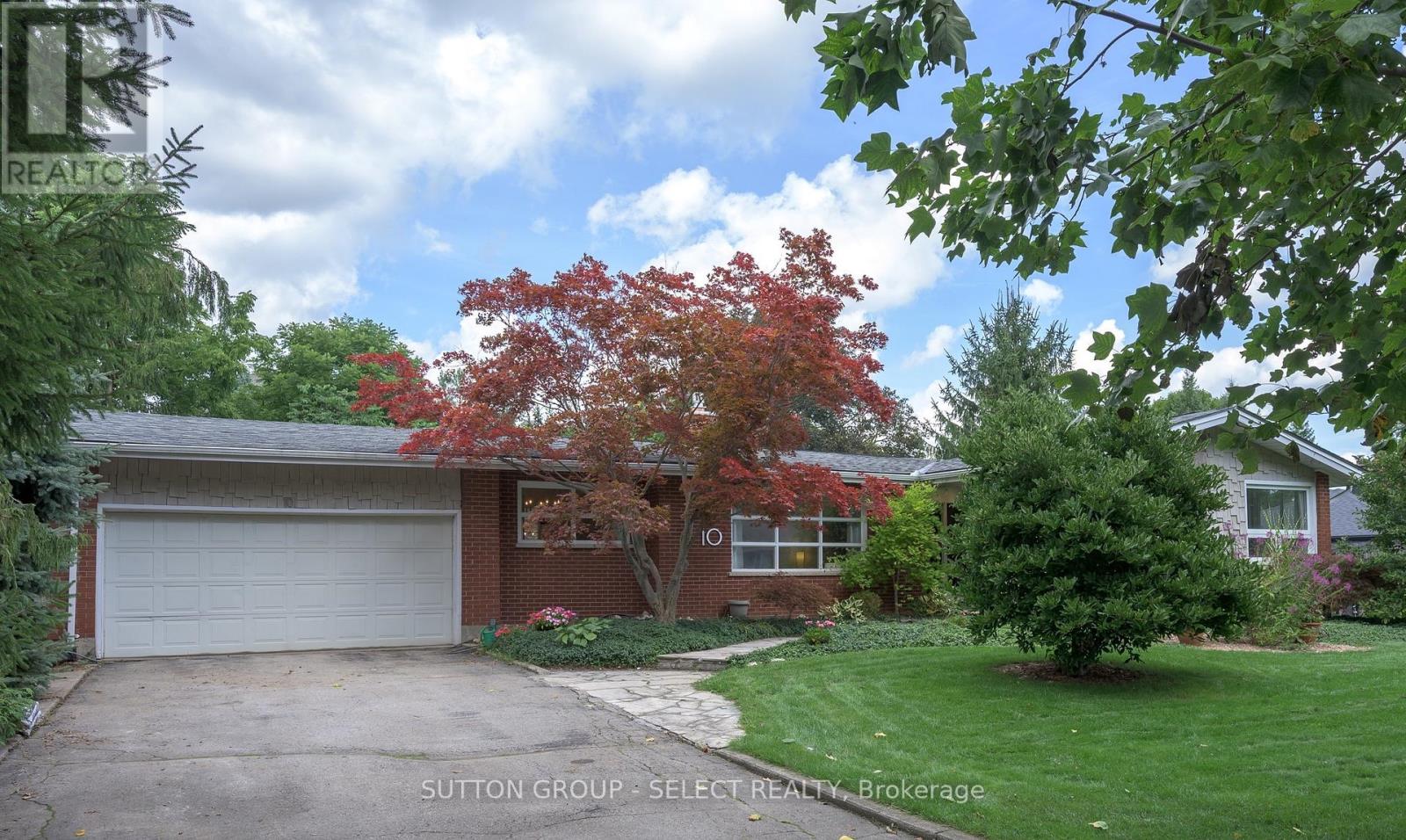 10 NORTHCREST DRIVE