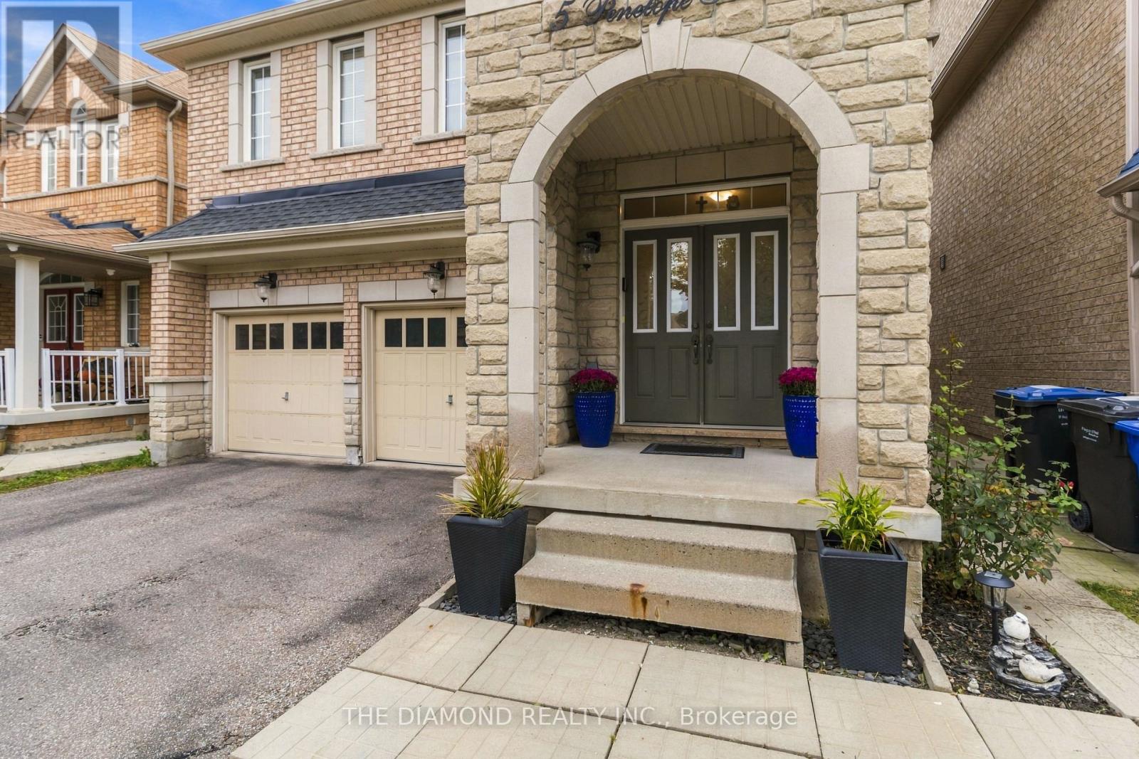 5 PENELOPE STREET