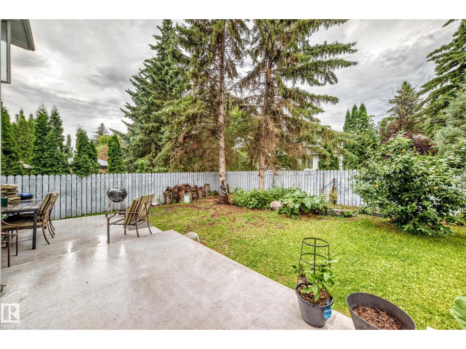 6 ATKINSON PL