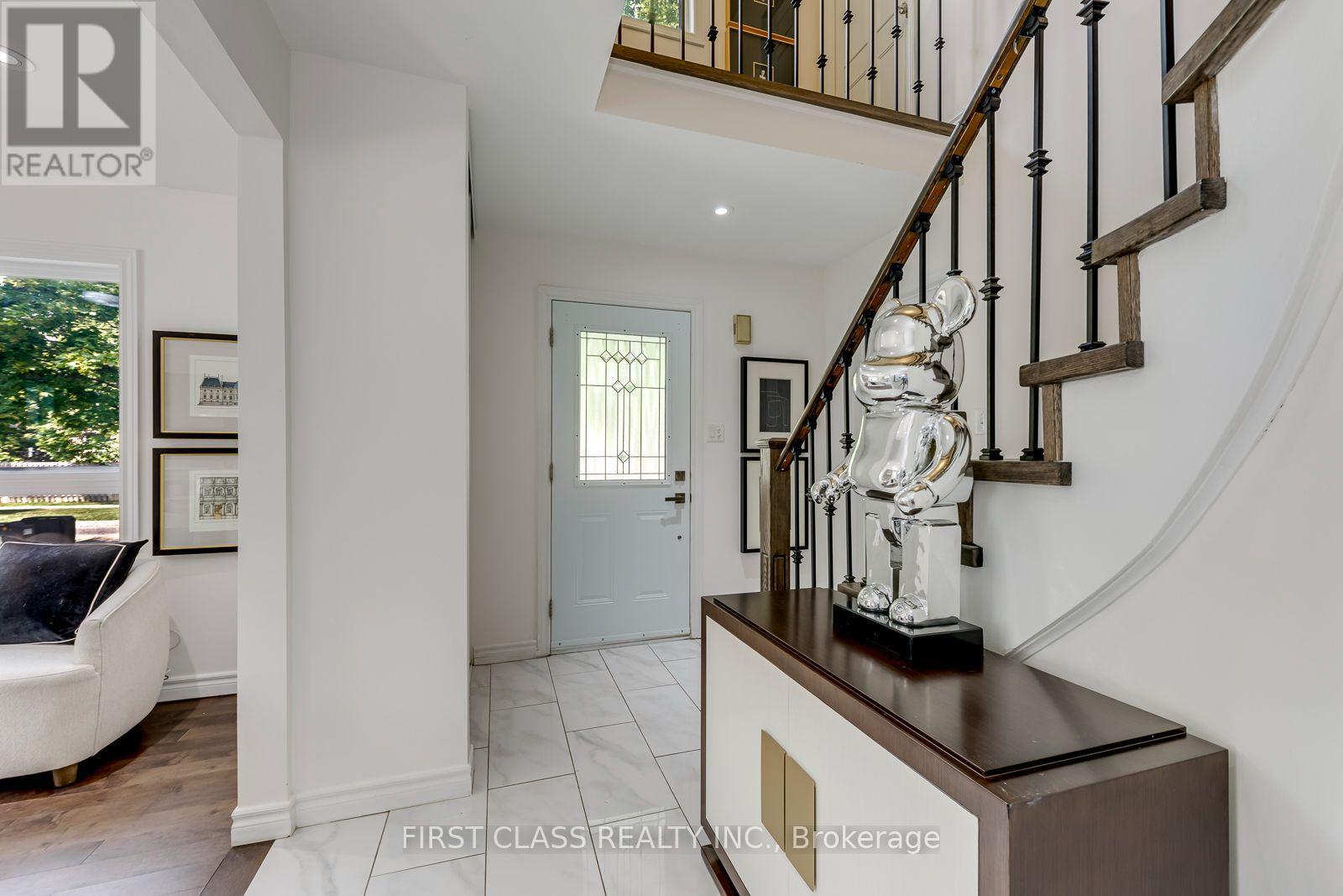 27 ALTON TOWERS CIRCLE