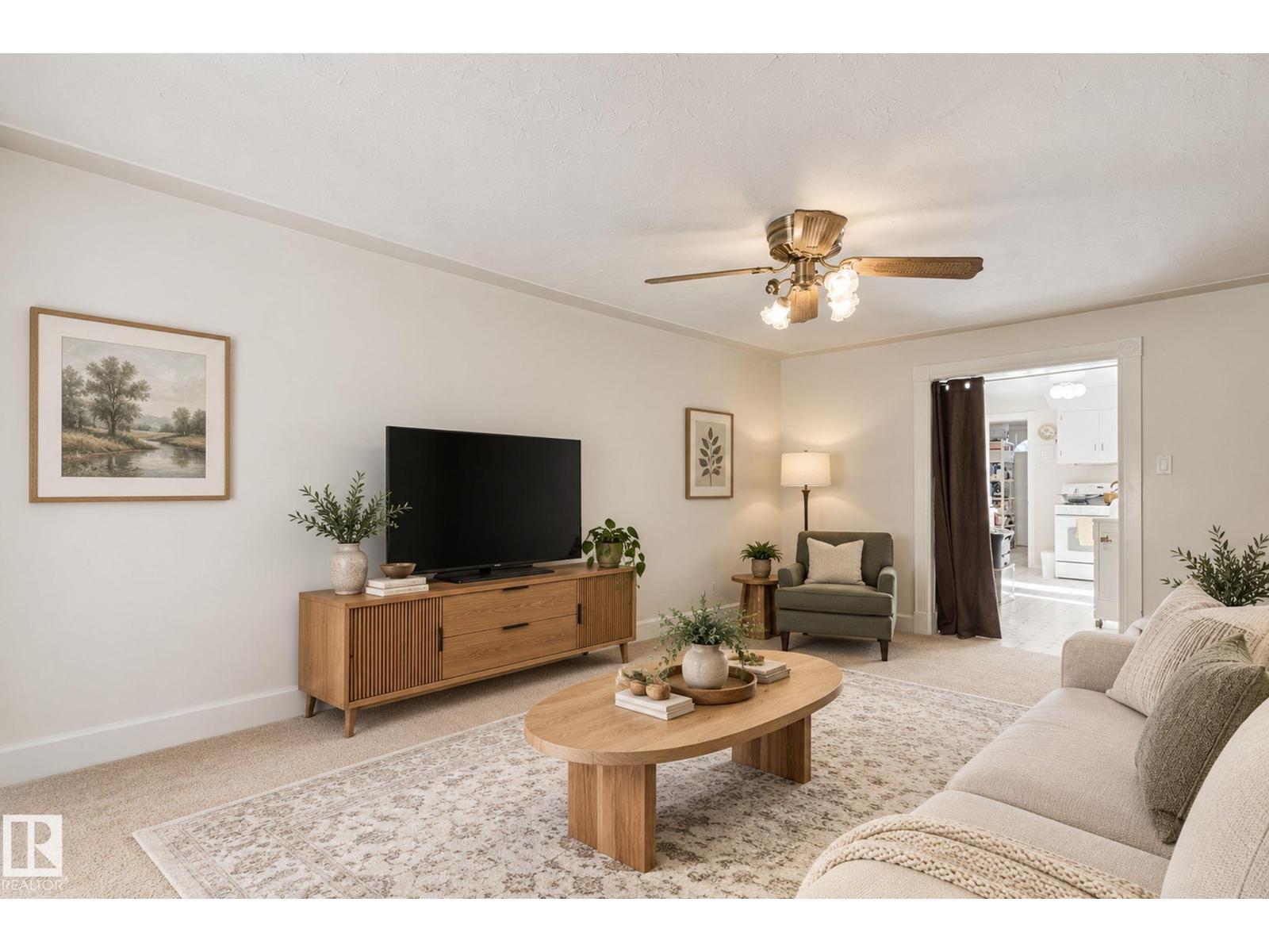 11946 70 ST NW