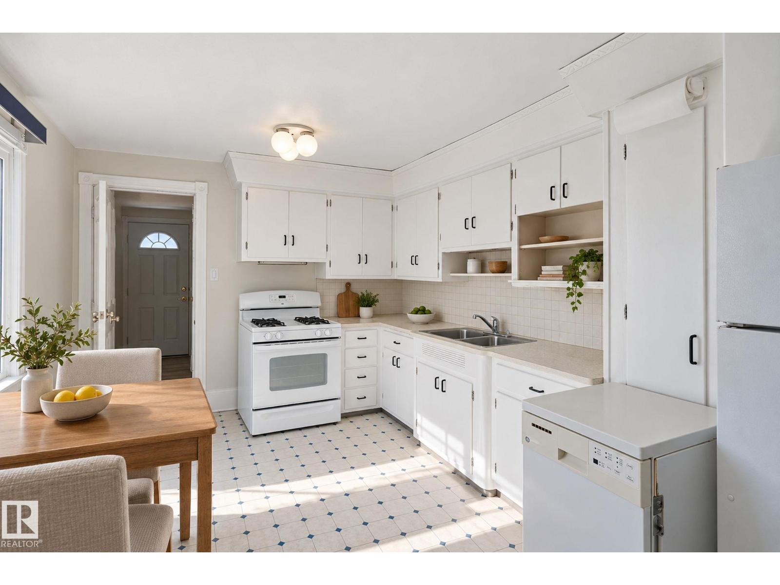 11946 70 ST NW