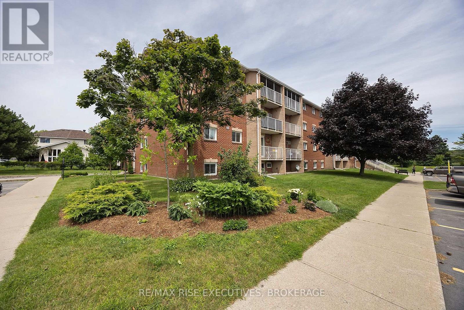 118 - 580 ARMSTRONG ROAD