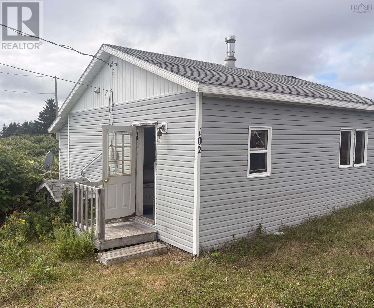 102 South Side Petit De Grat Road