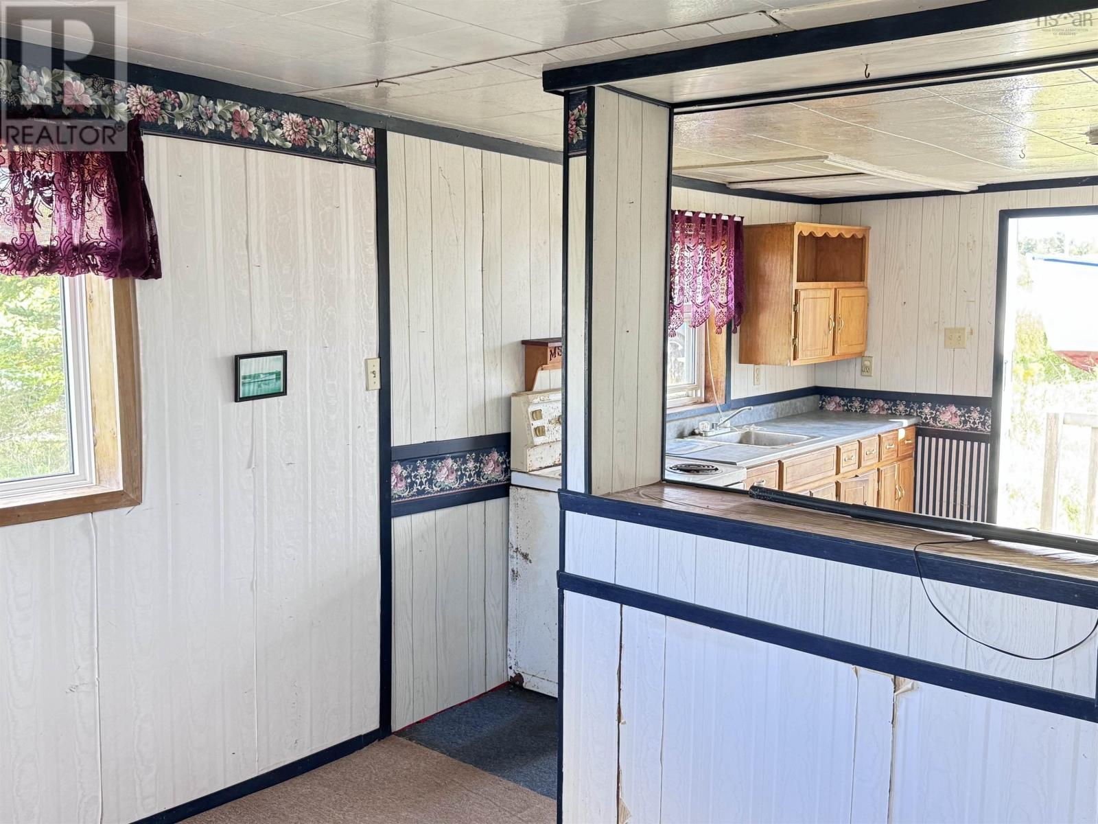 102 South Side Petit De Grat Road