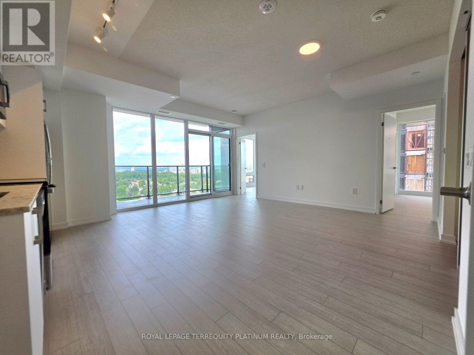 1721 - 4010 EGLINTON AVENUE W