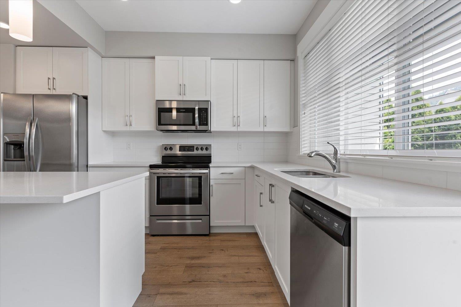 11 6029 PROMONTORY ROAD, Sardis South