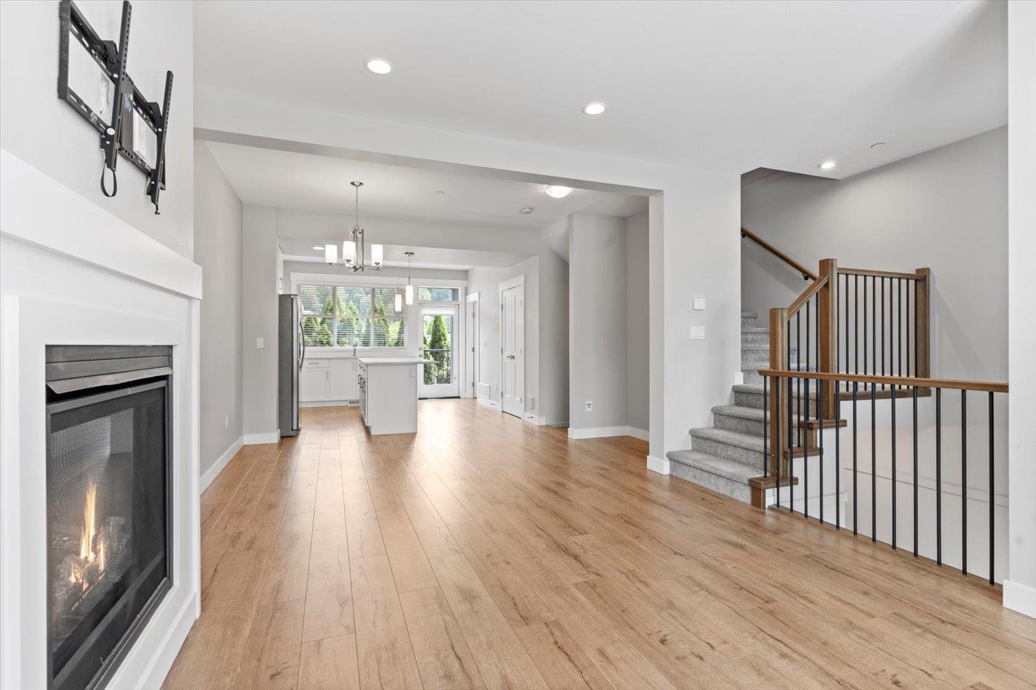 11 6029 PROMONTORY ROAD, Sardis South